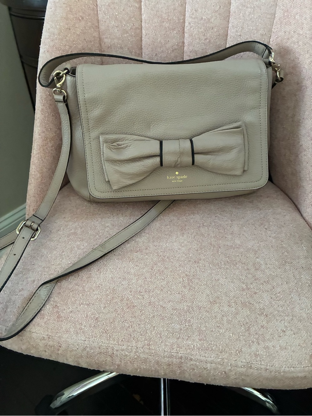 Kate Spade New York Taupe Leather Bow Crossbody Bag